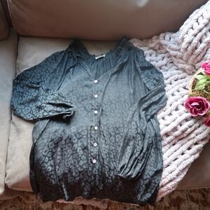 Show Me Your Mumu Leopard Print Button Down Long Sleeve Blouse Size M